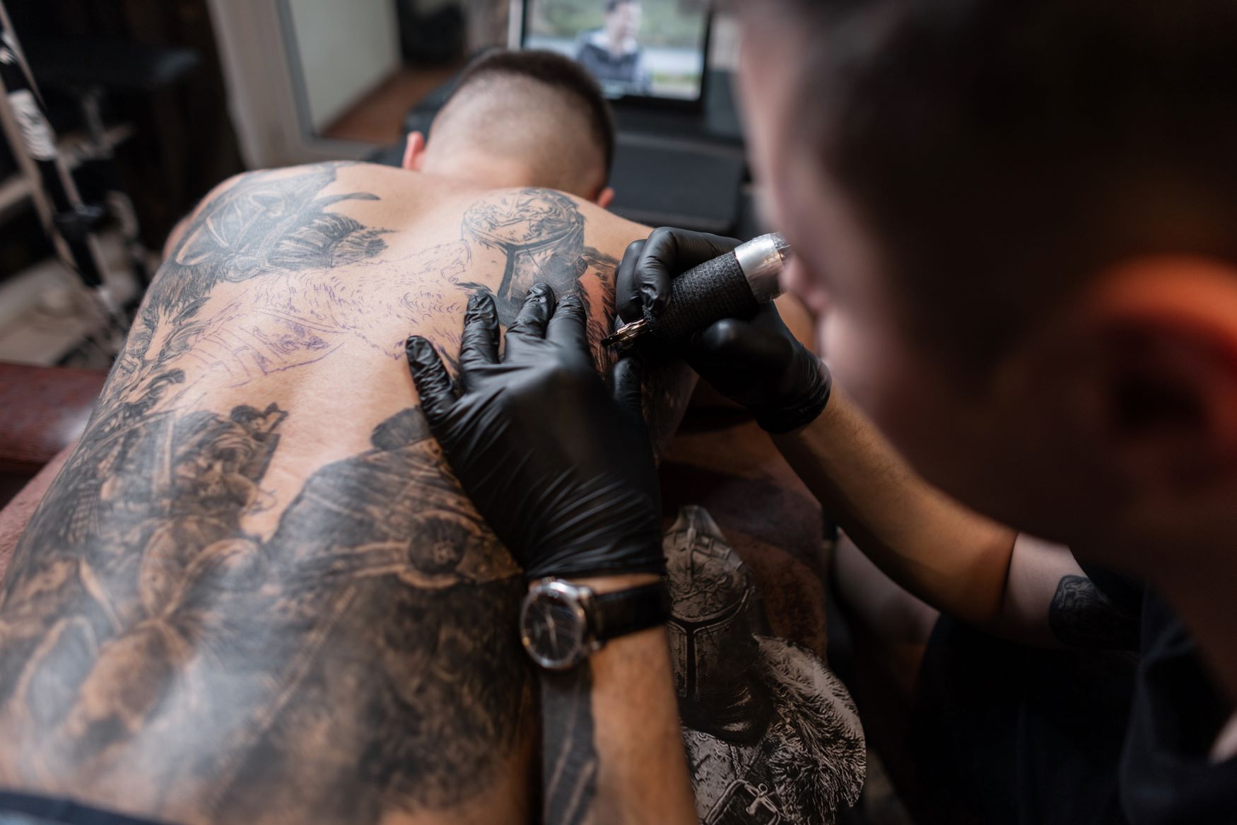 Coaching et formation pour futurs tatoueurs Sak Yant.